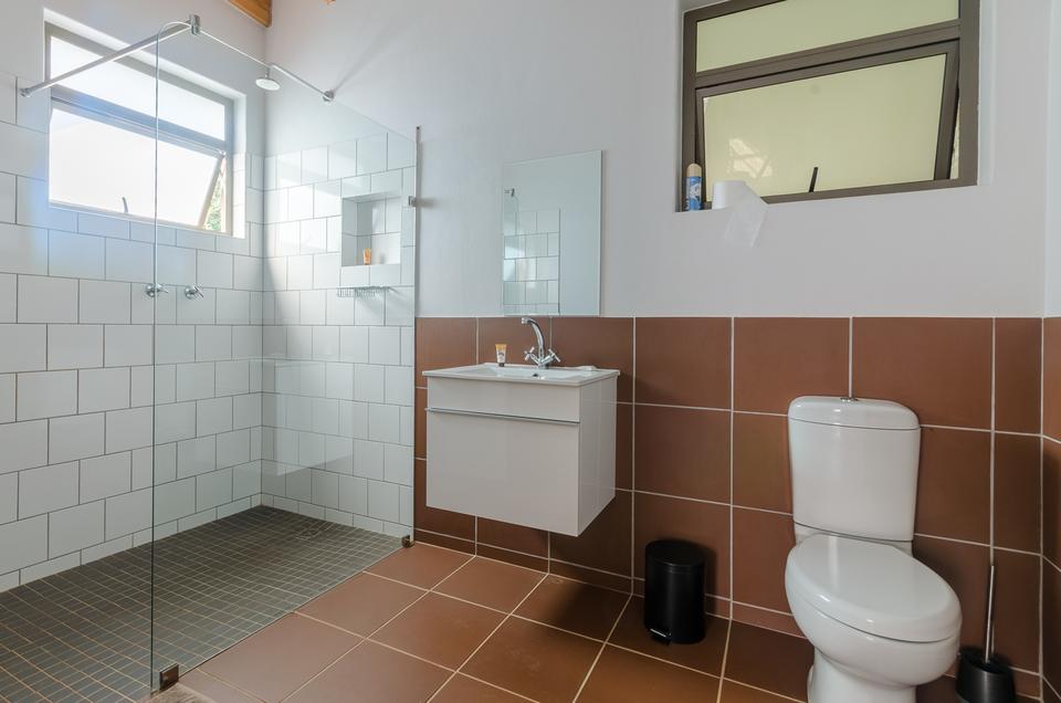 A VIP cottage bathroom.